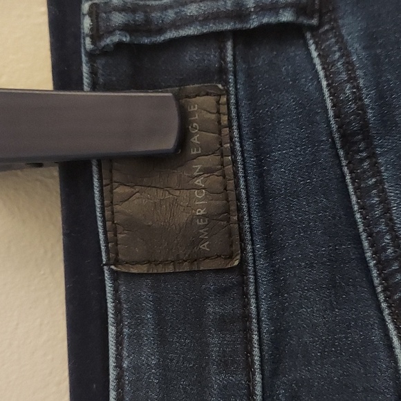 AMERICAN EAGLE OUTFITTERS Dark Wash High Rise Jegging - Picture 6 of 11